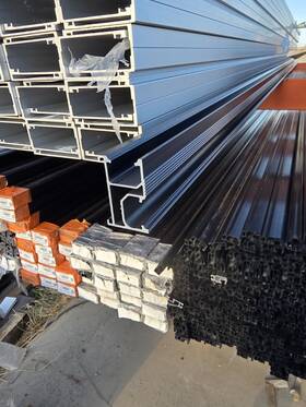 Chiko R7b2 13ft 9 Inch Aluminum Solar Panel Rail. Black