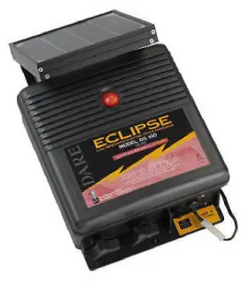 200-acre Dare Ds-100 Electric Fence Charger Solar Power 12-volt Battery -ds 100