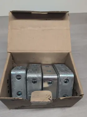 B104zn Eaton B-line - Lot Of 25
