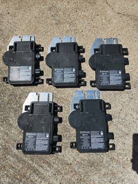 Enphase Iq7plus-72-2-u Micro Inverters 295va 240v Lot Of 9