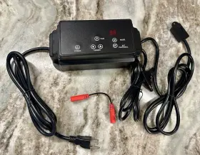 Fiberon 844219030065 Smart Power Supply With Photo Eye Timer Remote Phone Connectivity Black