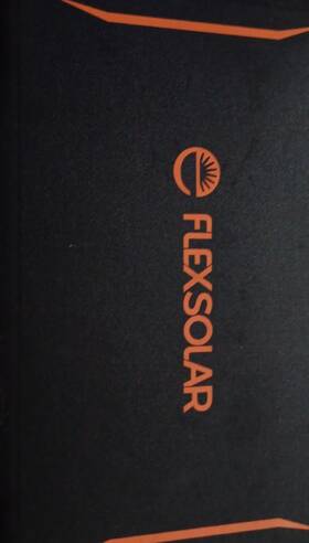 Flexsolar Flc-e6-200400-3 40w Flexible Solar Panel Kit E40 For Electronics 5v/9v/12v Black