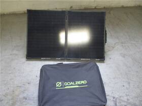 Goal Zero Boulder100 Boulder 100 Briefcase 100w Portable Solar Panel Used Good Condition