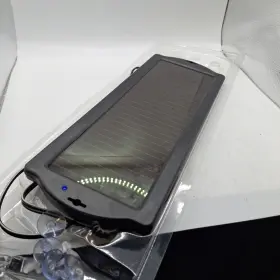 64251 Magnum Thunderbolt Solar 1.5 Watt 12v Charger