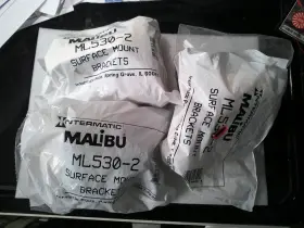 Ml530-2 Malibu Surface Mount Lot Of 3 New Sealed Free Shipping