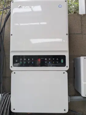 7600a-es Solar Goodwe Hybrid Inverter Off/on Grid With 10kwh Catl Battery Lfp