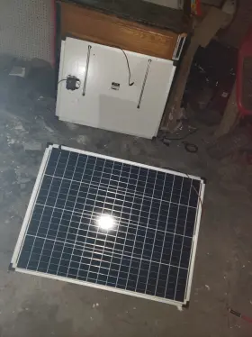 374882140 Thunderbolt Solar 100w Monocrystalline Portable Off-grid Panels 18-19vdc Lot Of