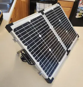 Zs-40-p Zamp Solar Portable 40 Watt Charging System With Mobile Carrying Case